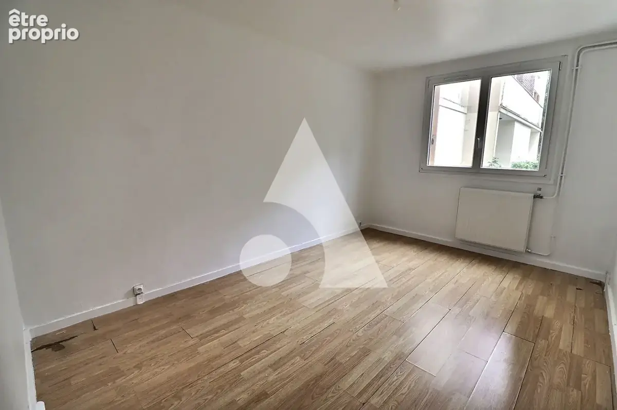 Grand 4 pièces familial de 83 m² à rénover ! Coeur de Saint-Ouen-l'Aumône - photo 6