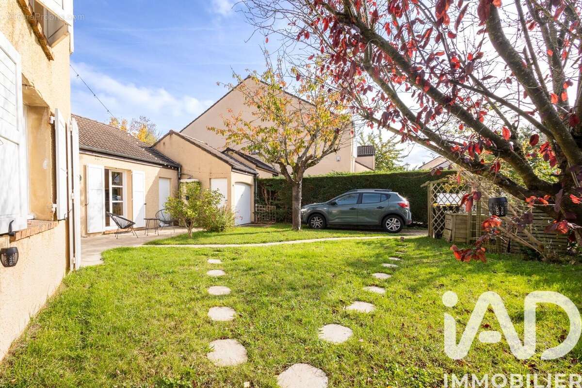 Photo 2 - Maison à GUYANCOURT