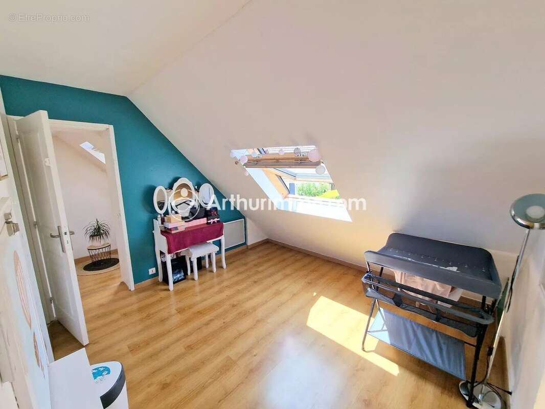 Maison à SAVIGNY-LE-TEMPLE