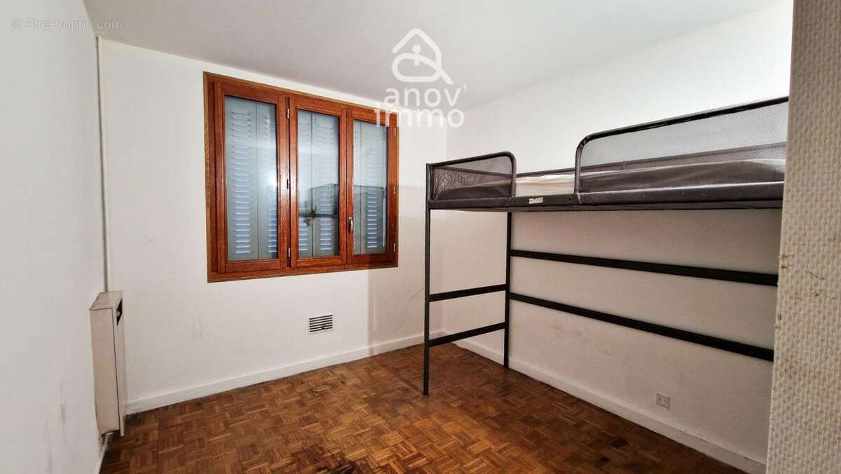 Appartement à SAINT-MARTIN-D'HERES