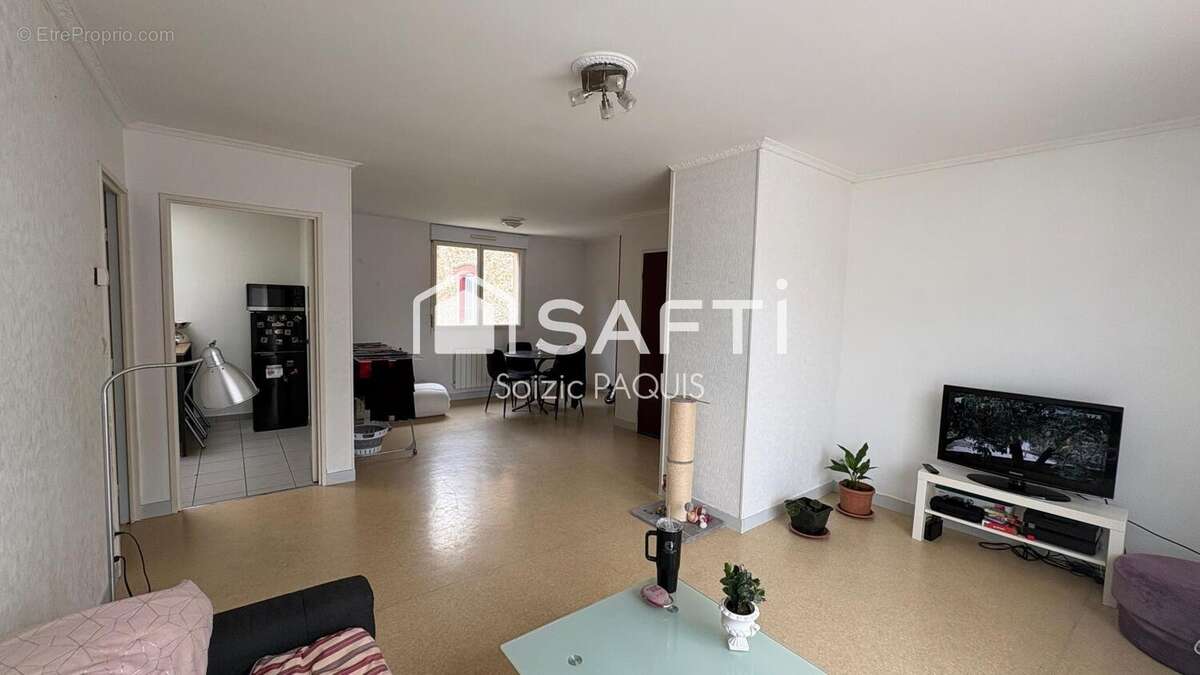 Appartement 230 m² à La Ferte-Sous-Jouarre  - photo 7