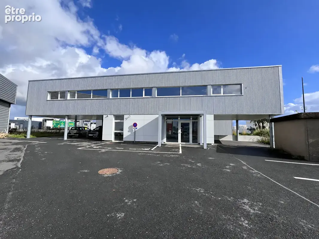 A vendre / a louer - guipavas kergaradec - bureaux neufs de 205 m² - photo 1