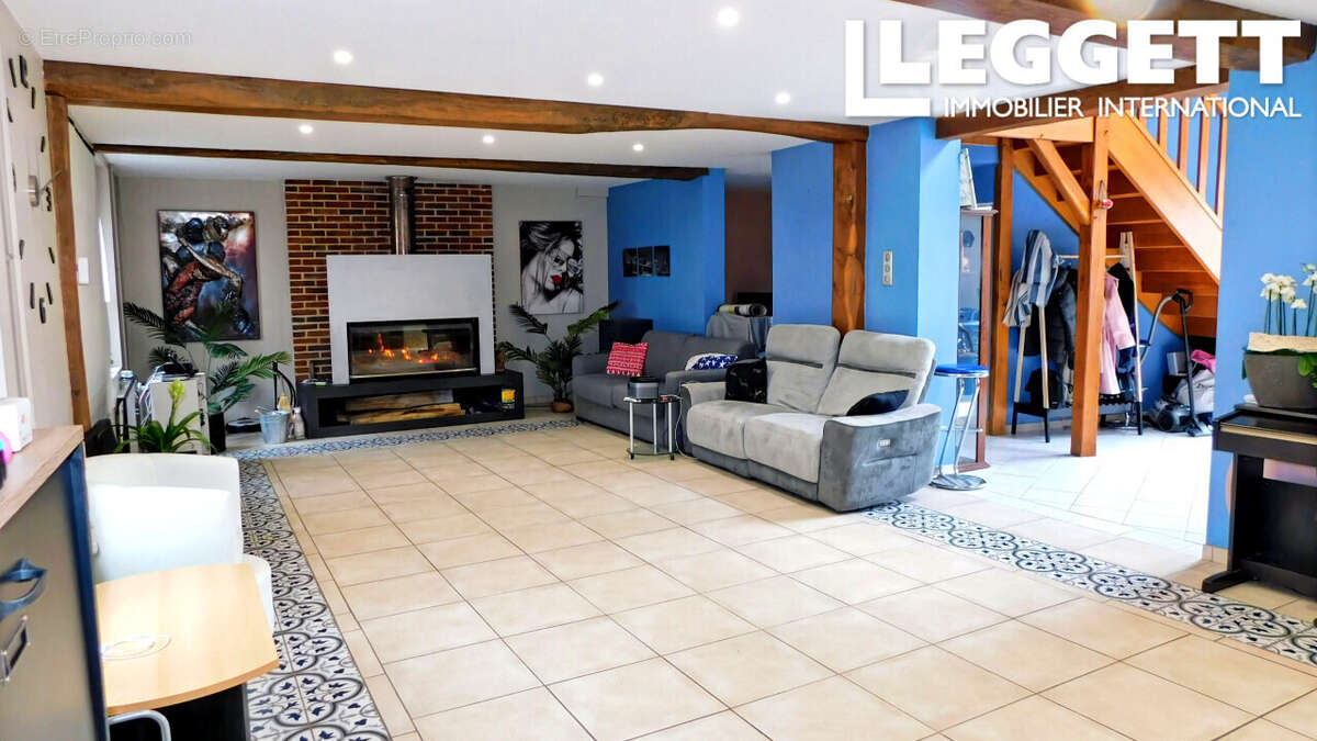 Grande propriété avec gîte indépendant et piscine couverte chauffée par pompe à chaleur - photo 6