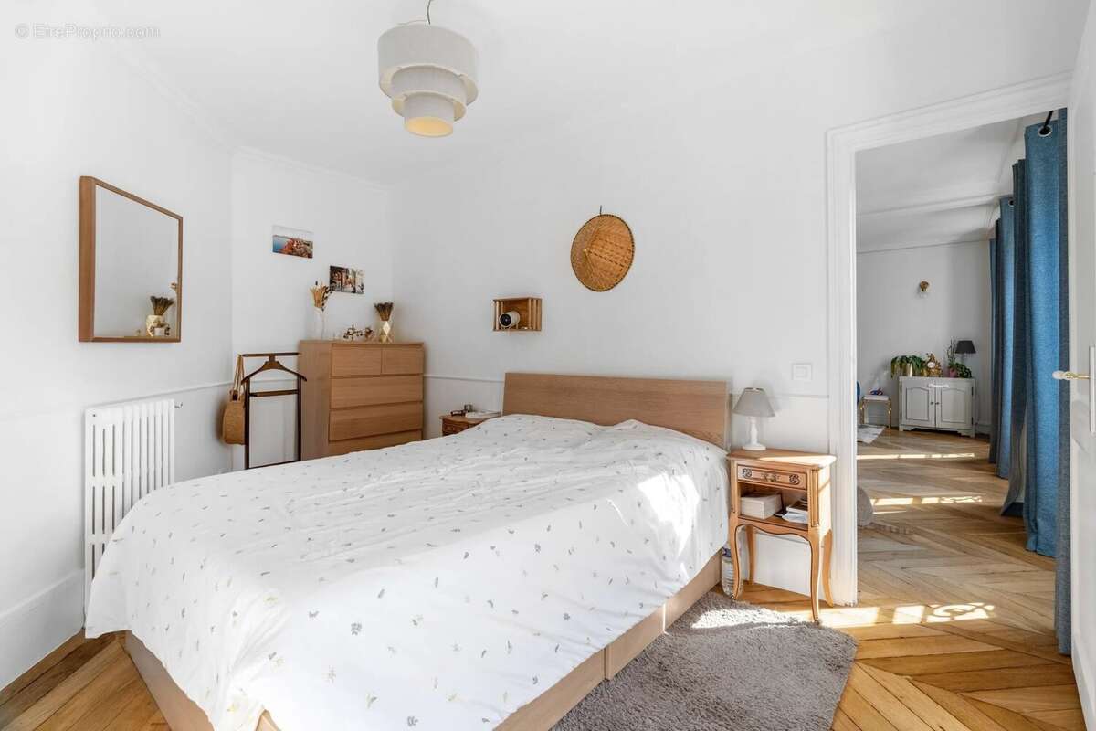 Appartement à LEVALLOIS-PERRET