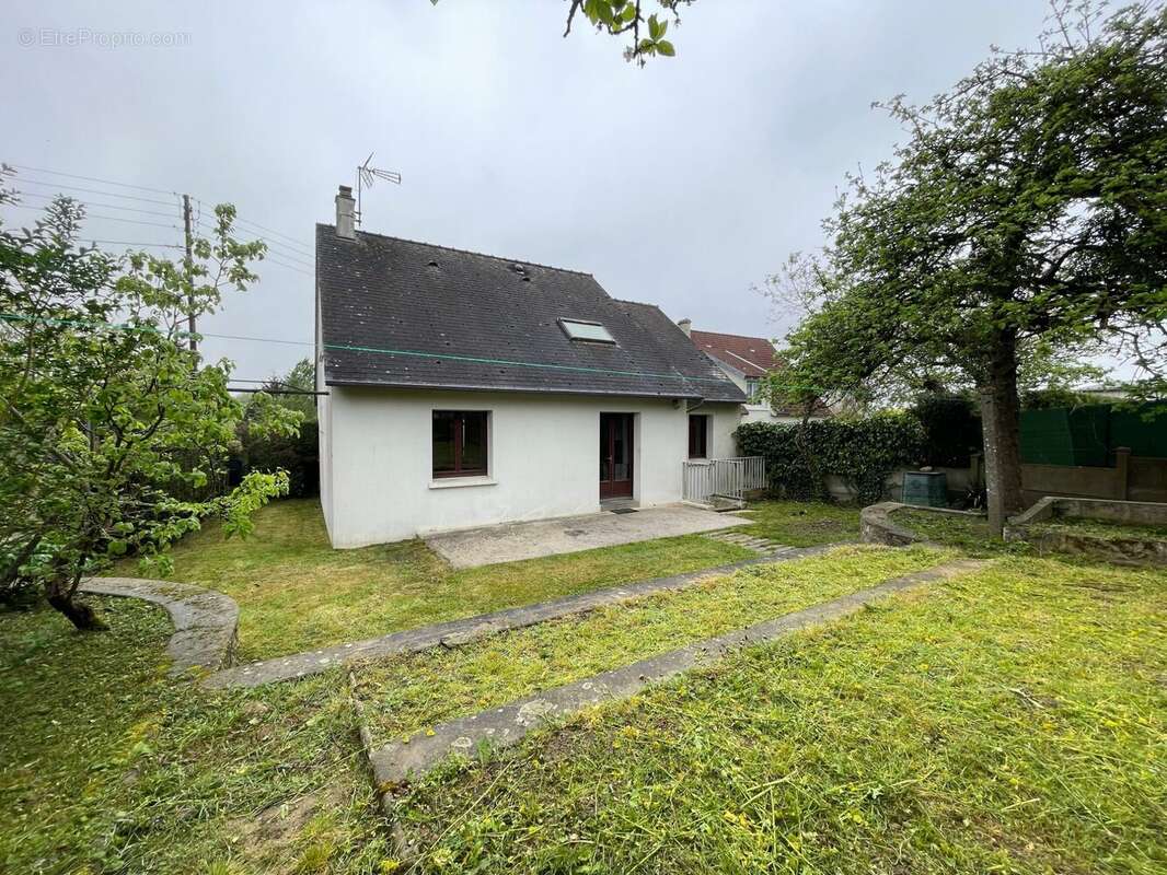 Maison à MAYENNE
