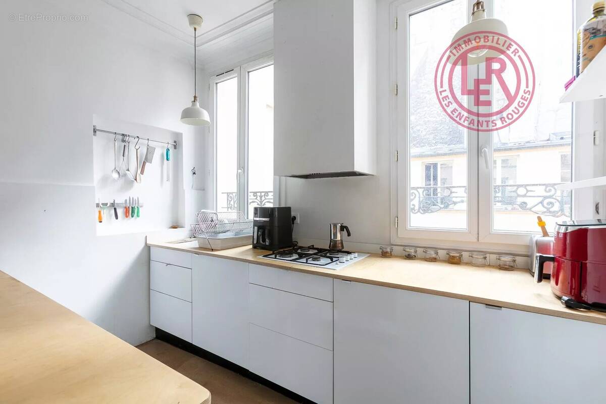Appartement à PARIS-10E