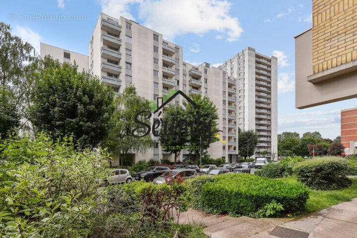 Appartement à LA MADELEINE