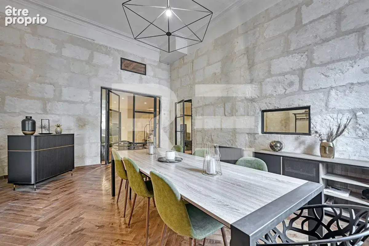 Appartement de 150m² rénové situé dans le quartier de la préfecture à nîmes - photo 3