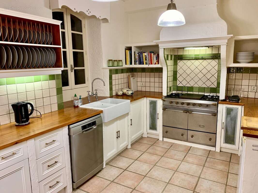 kitchen - Maison à MONTREAL