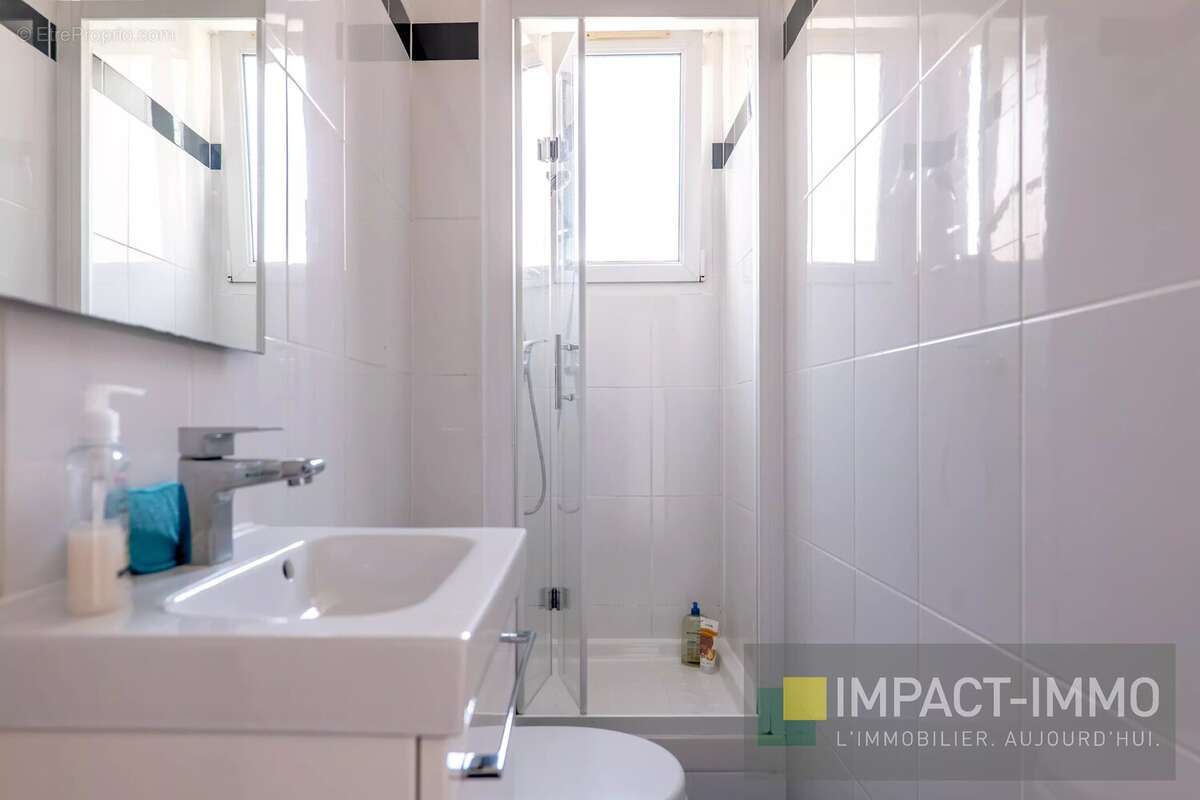 Appartement à SURESNES