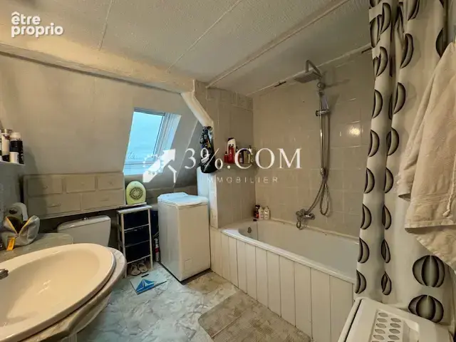 3%COM Appartement F4 avec 3 chambres au centre de Hochfelden - photo 9