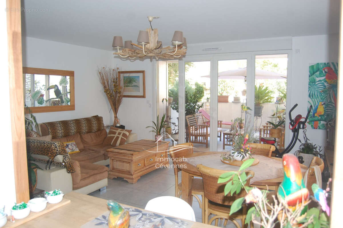 Appartement 77 m² à Ales  - photo 4