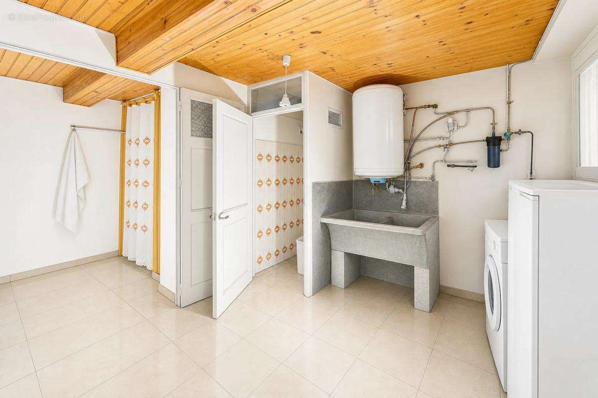 Maison 4 pièces de caractère à Prades - photo 6