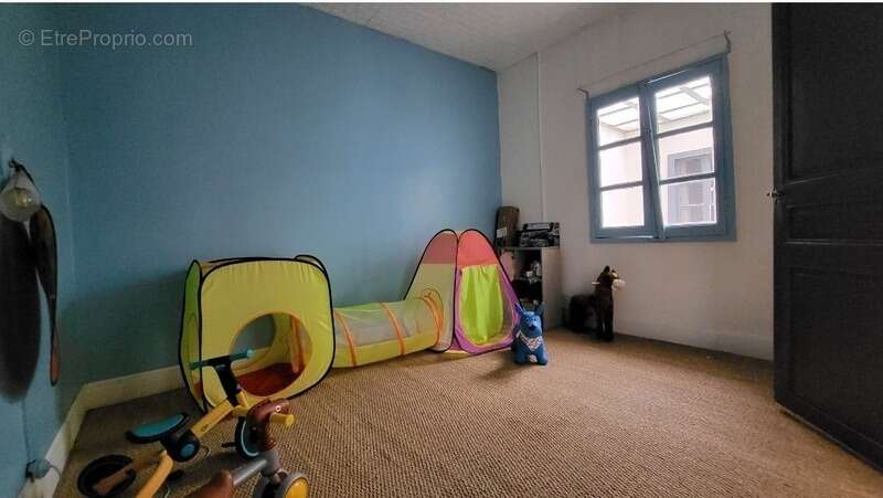 Maison à MONTREJEAU