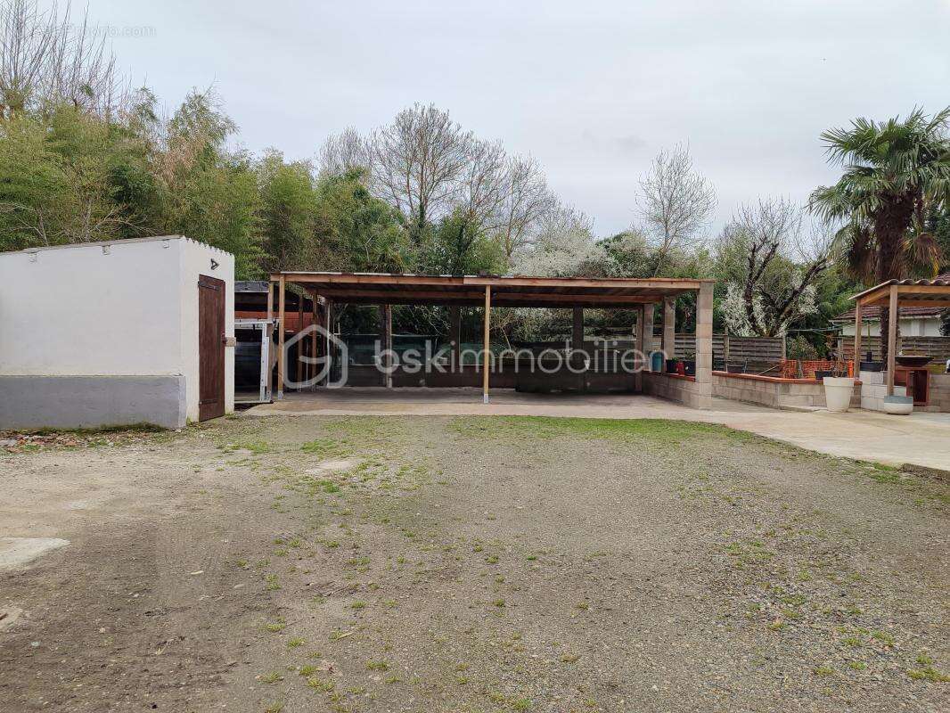 Maison à BEAUMONT-DE-LOMAGNE