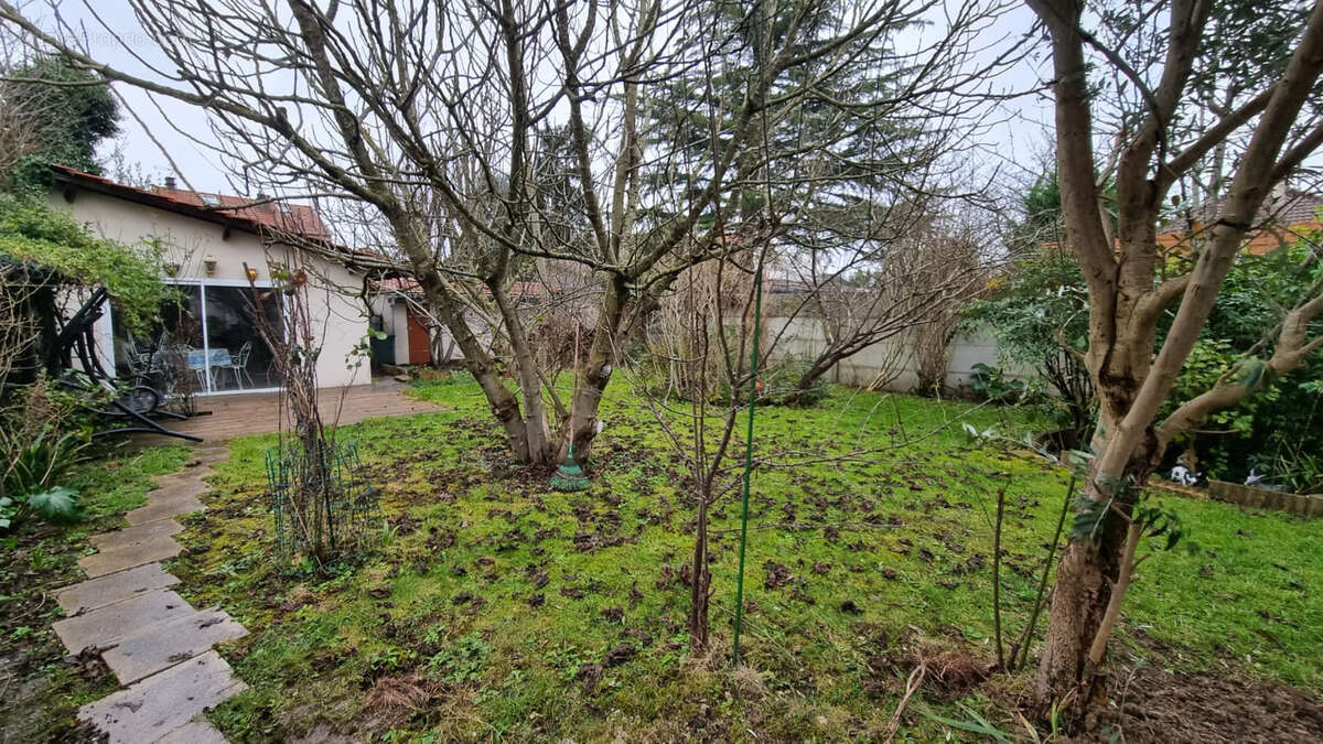 Maison à TREMBLAY-EN-FRANCE
