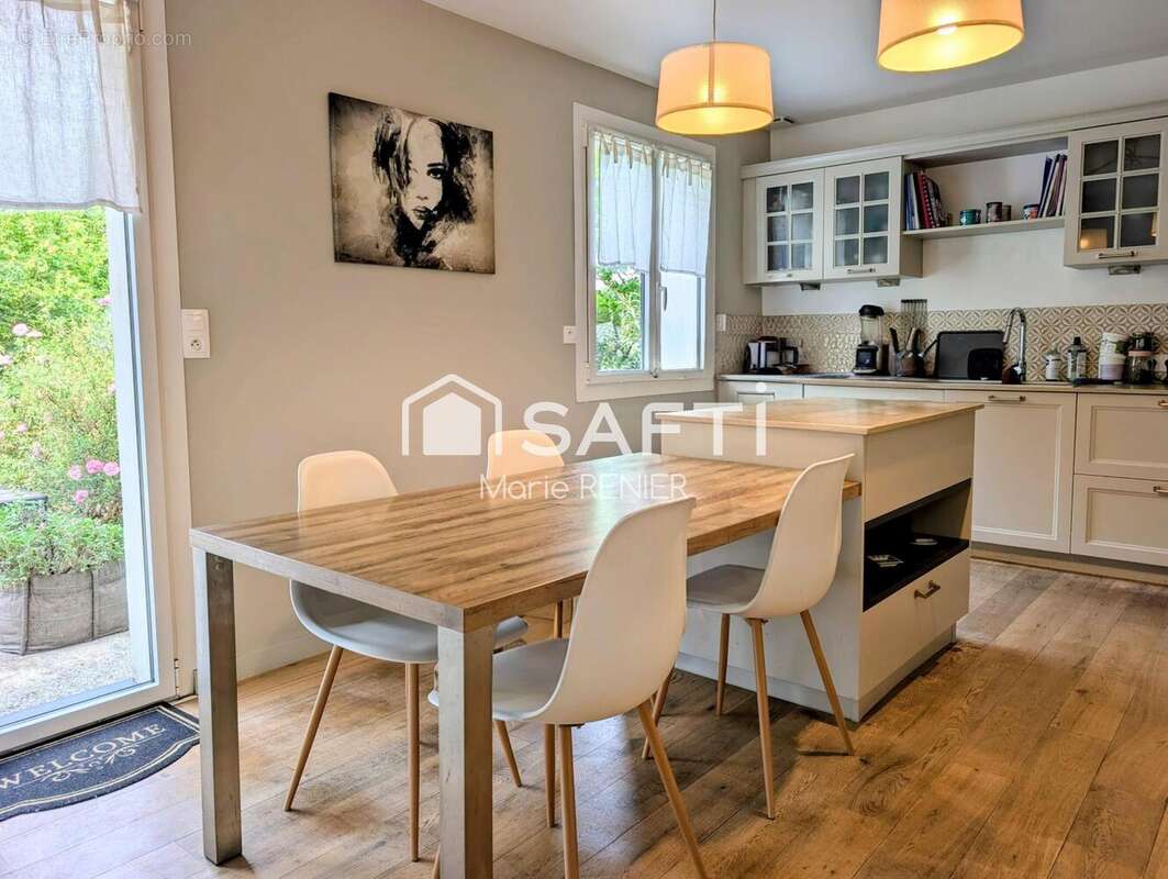 Maison 208 m² à Saint-Melaine-Sur-Aubance  - photo 2