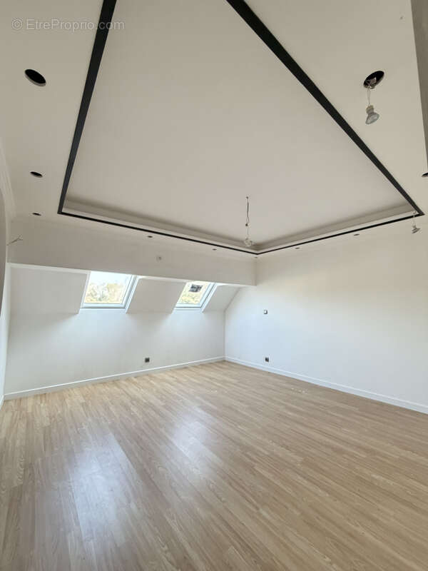 Maison à LAIGNE-EN-BELIN