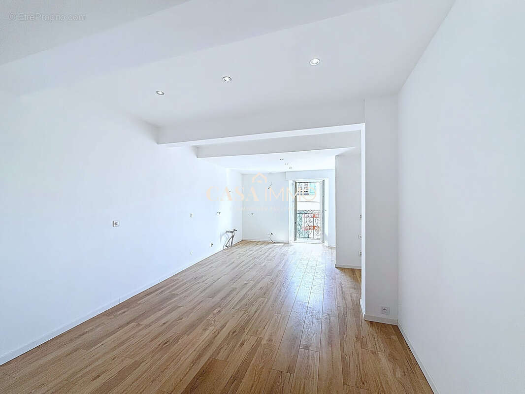 Appartement à HYERES