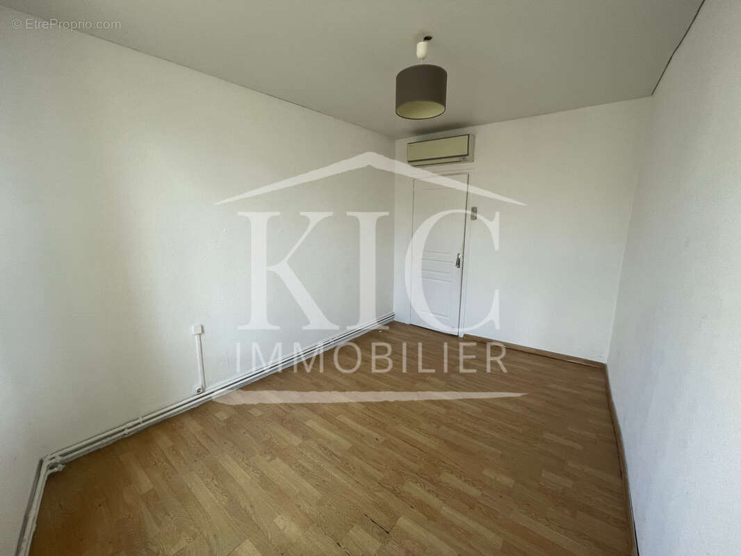 Appartement à CARCASSONNE