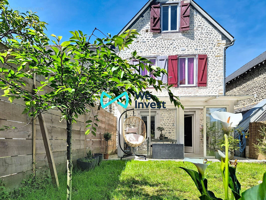 Maison à LAROIN