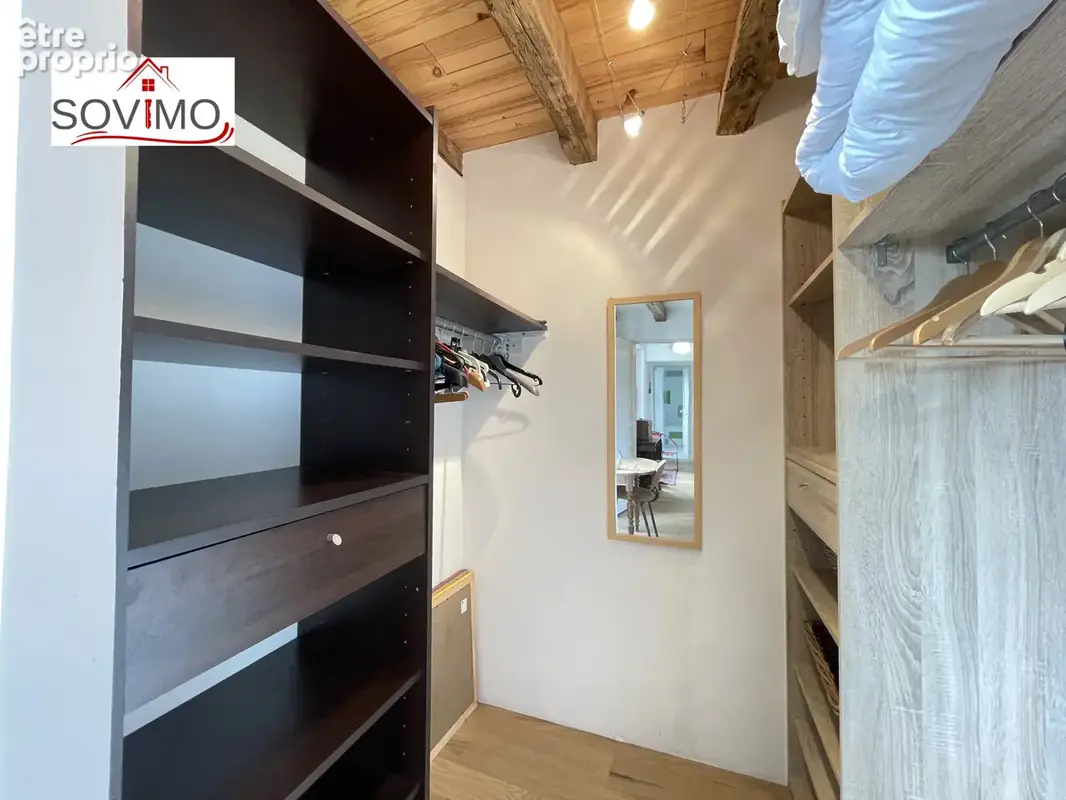 En campagne, belle maison charentaise indépendante en pierre, entièrement restaurée, sur 4800 m2 de terrain - photo 10