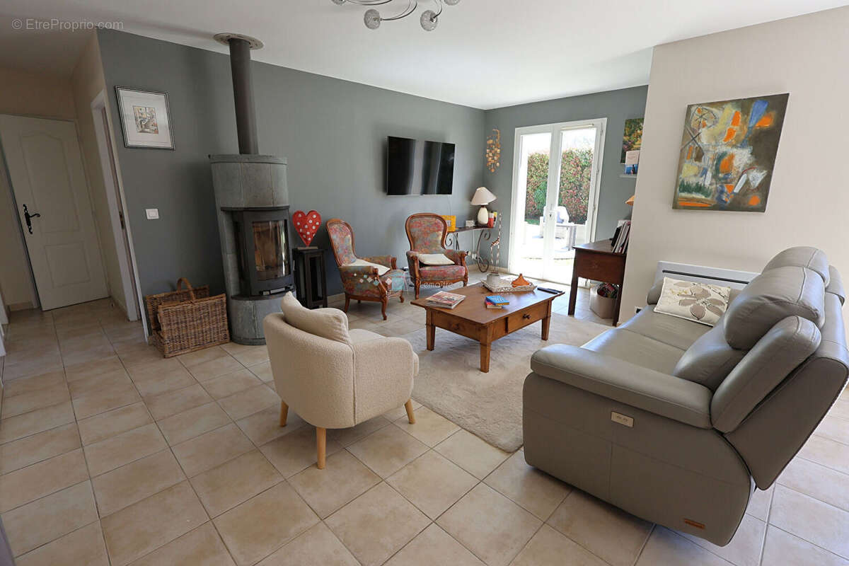Villa Saint Cezaire Sur Siagne 120 m² sur 1208 m de terrain - photo 10