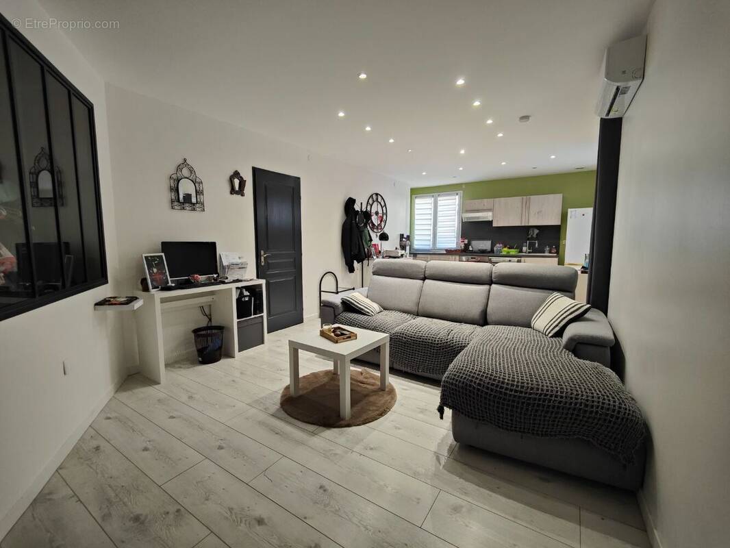 Appartement à BOUILLARGUES