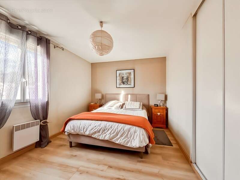 JUVIGNAC – Villa familiale avec T2 indépendant, jardin et piscine - photo 16