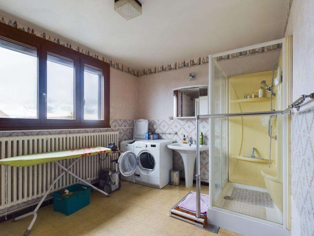 Maison à ROSIERES-EN-SANTERRE