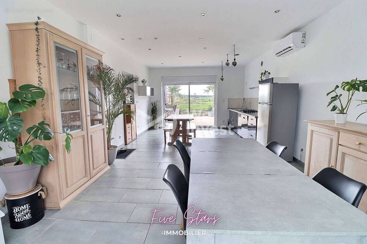 Maison 145 m² à Dommary-Baroncourt  - photo 4
