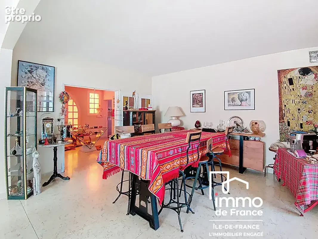 Maison de 234m² habitables à vendre - BONNEVAL - photo 4