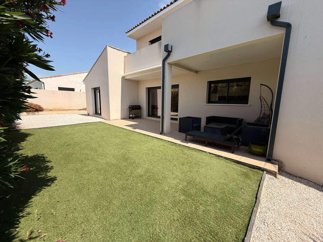 Maison à SERIGNAN
