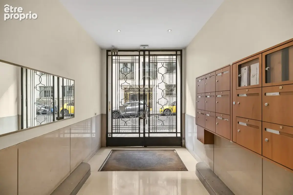 Superbe pied à terre à Paris 8ème ! - photo 15