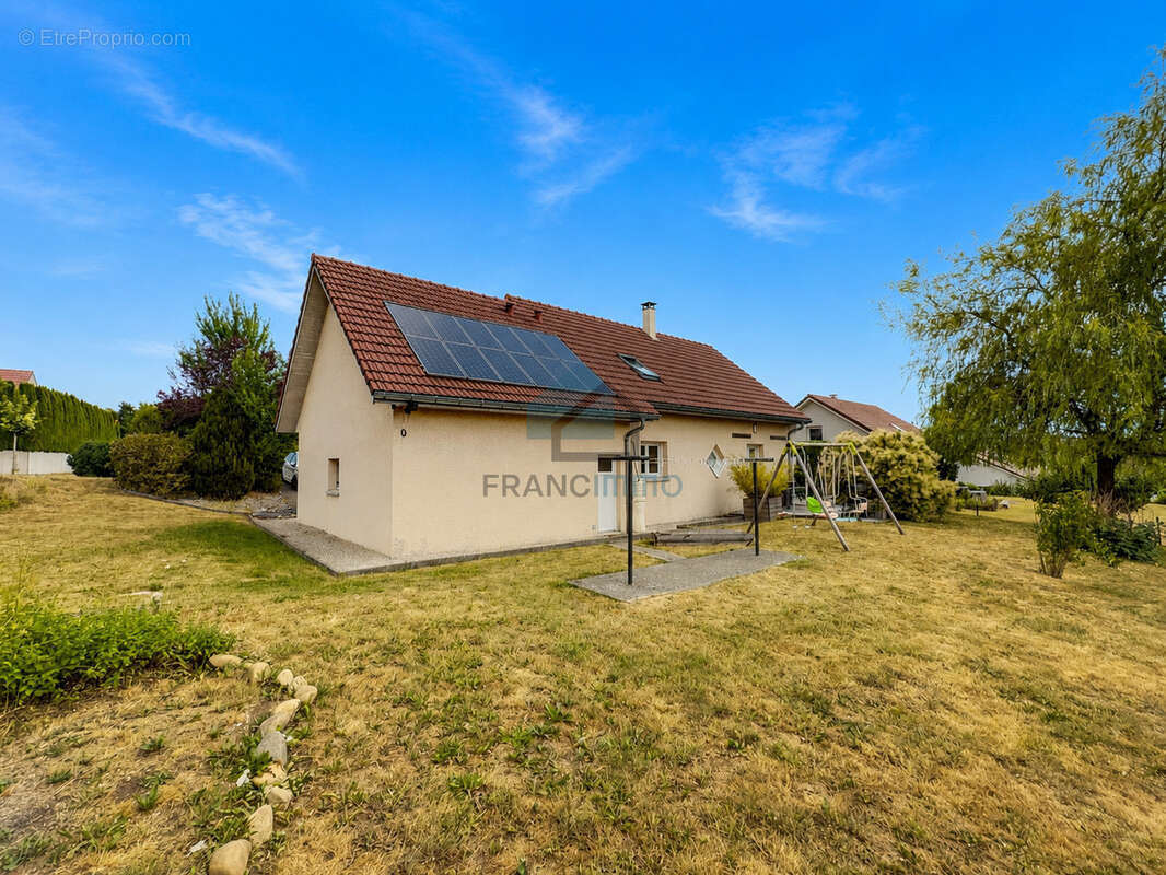 Maiche - agreable maison - photo 17