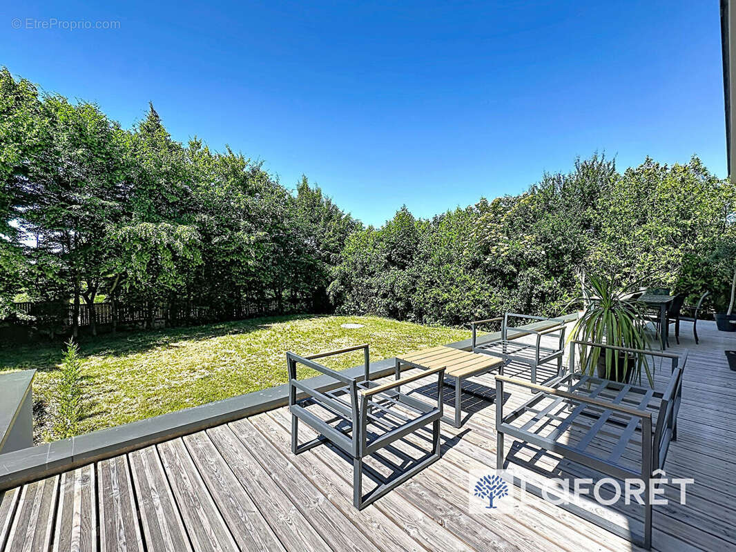Limonest Maison d'architecte contemporaine avec prestations haut de gamme - photo 6