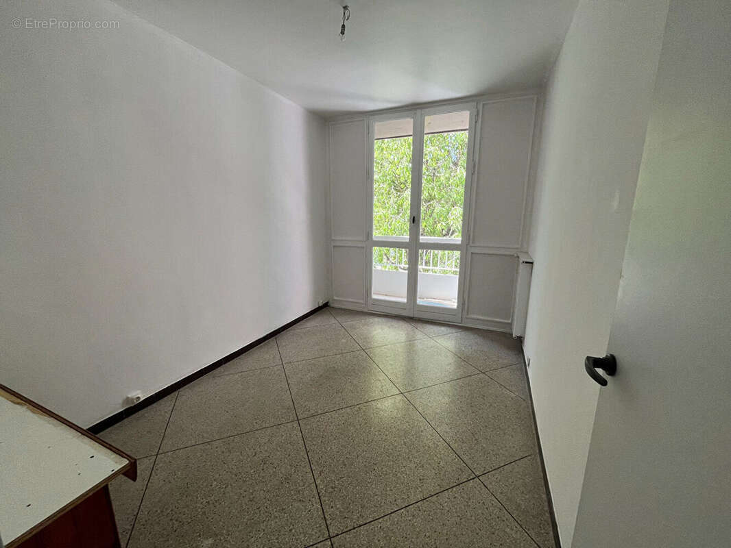 Appartement à MARSEILLE-15E