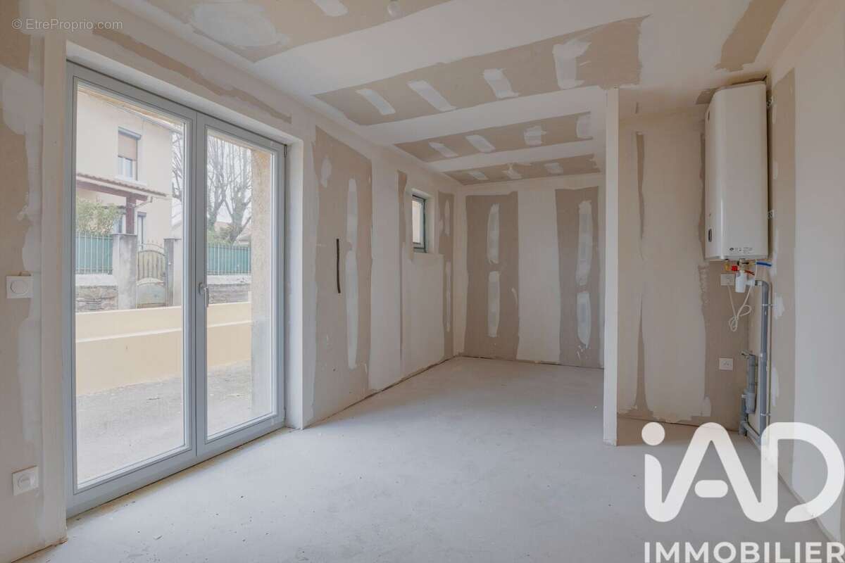 Photo 2 - Appartement à FRANCHEVILLE