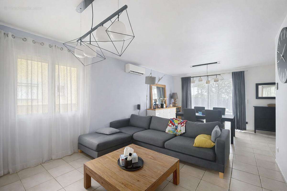 Maison à ROCHEFORT-DU-GARD