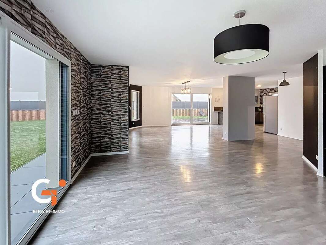 Maison à SAINT-PIERRE-DE-VARENGEVILLE