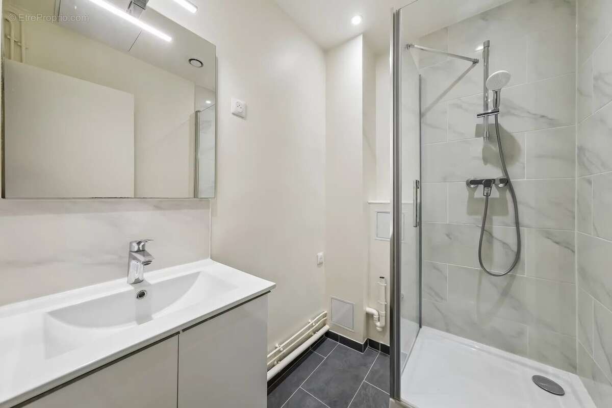Appartement à PARIS-9E