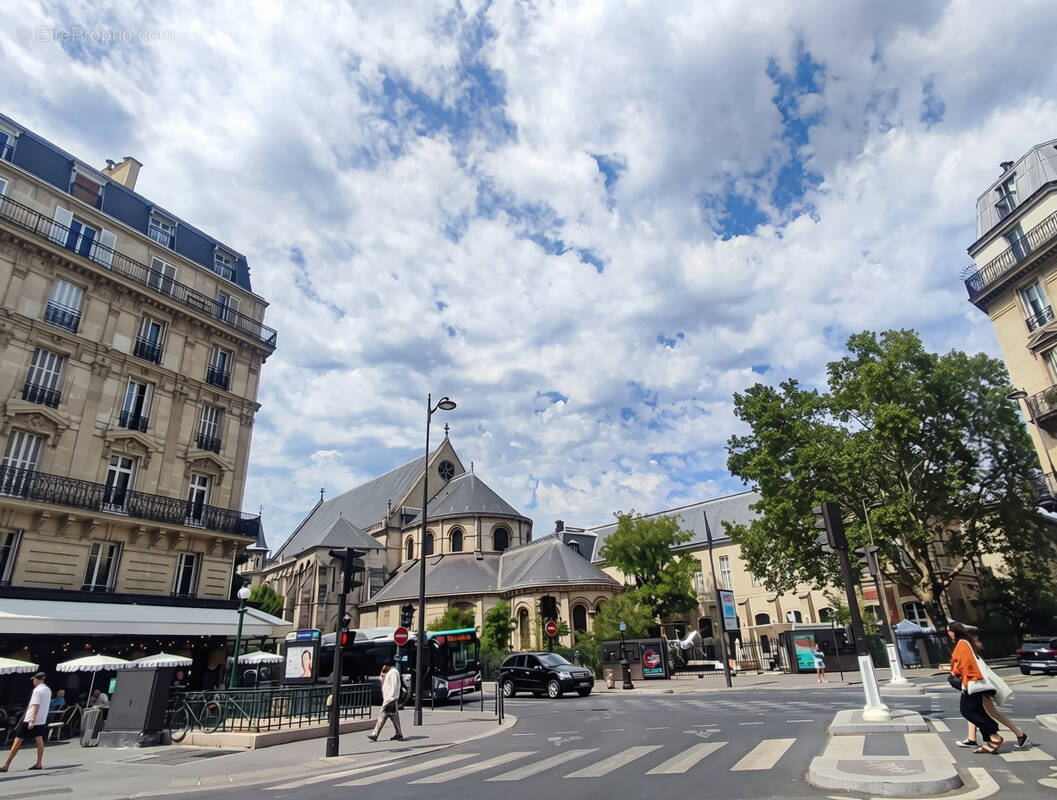 Appartement à PARIS-3E