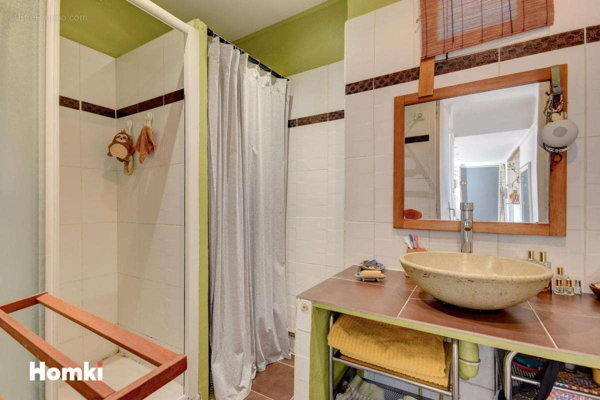 Appartement à MARSEILLE-7E