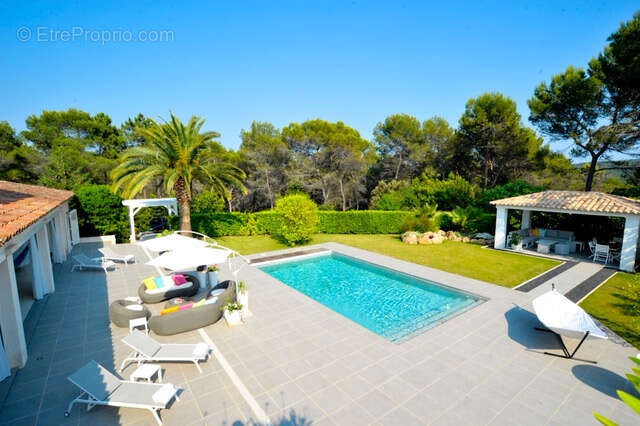 Maison à MOUGINS