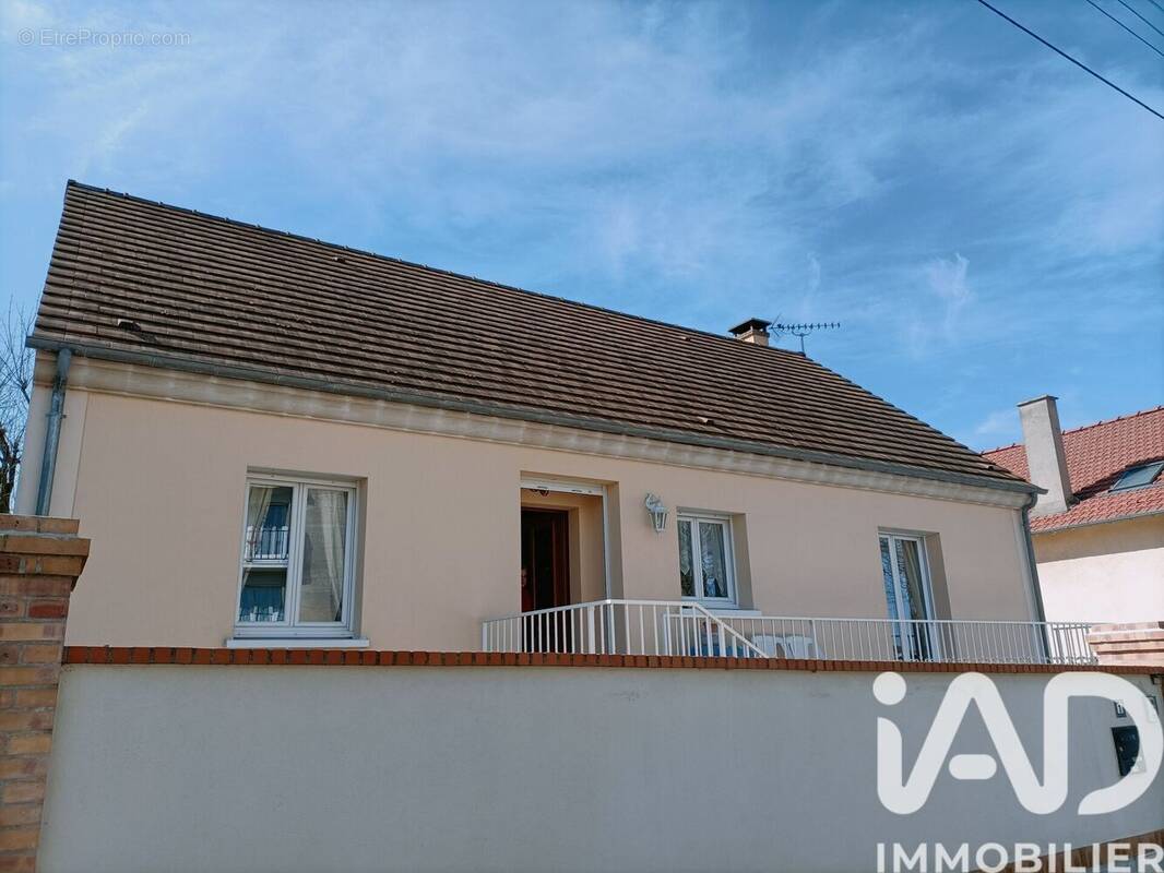 Photo 1 - Maison à BEAUMONT-SUR-OISE