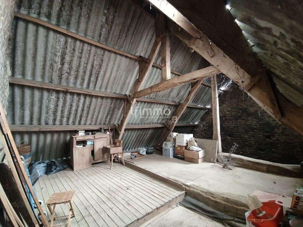 Charmante maison en pierre à rénover dans cadre paisible - photo 7