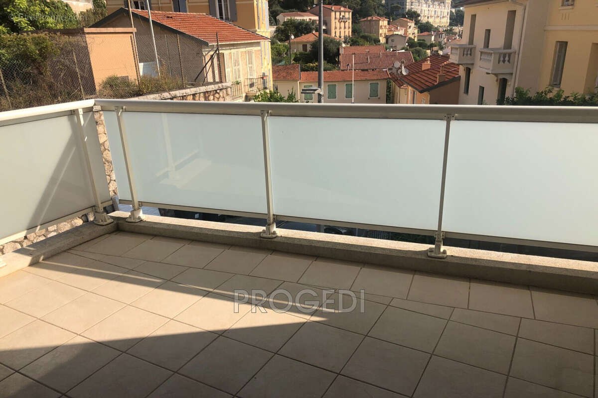 Appartement à BEAUSOLEIL