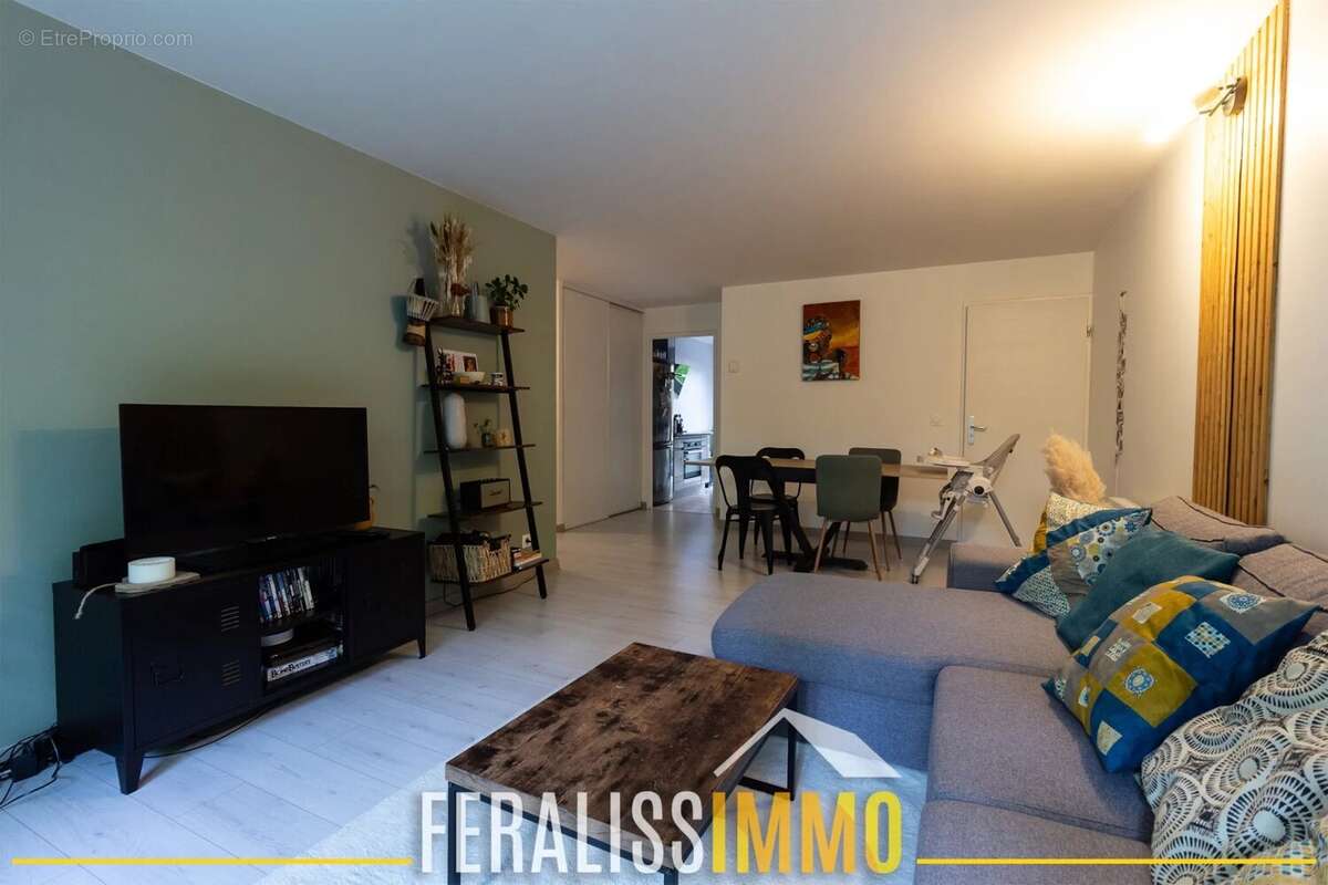 Appartement à COURDIMANCHE