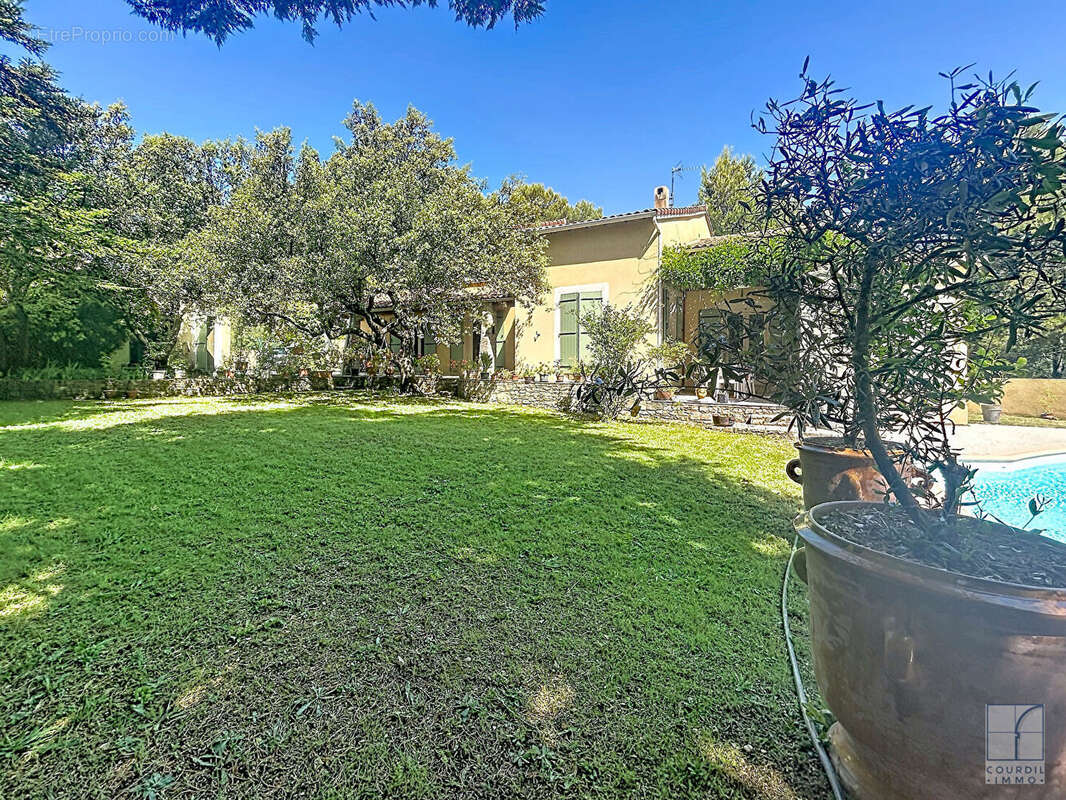 Maison à NIMES