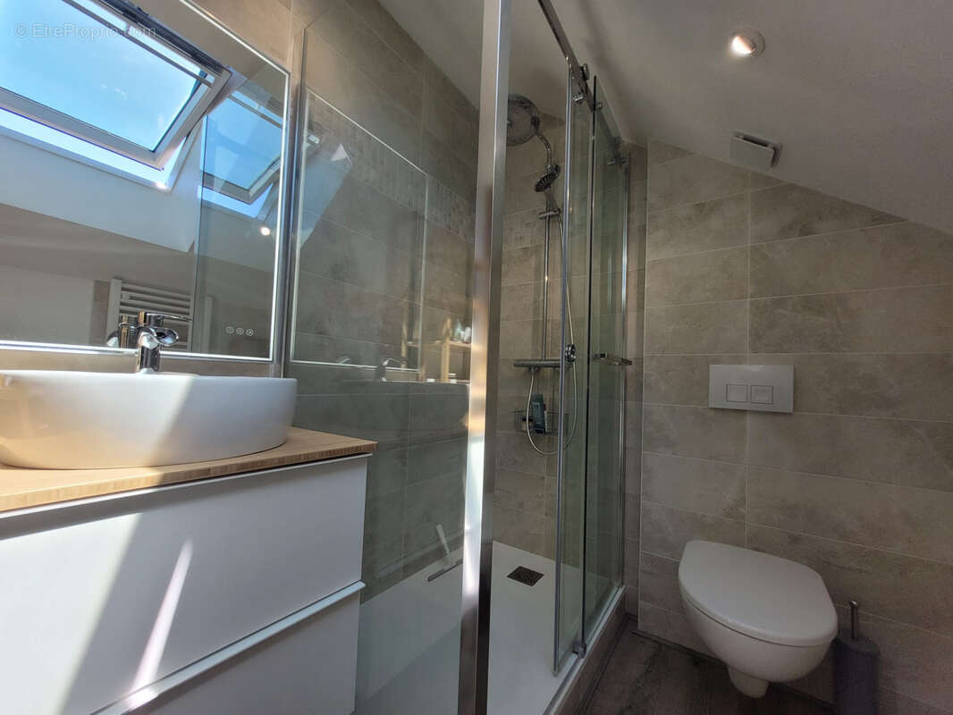 Appartement à SAINT-CASSIN